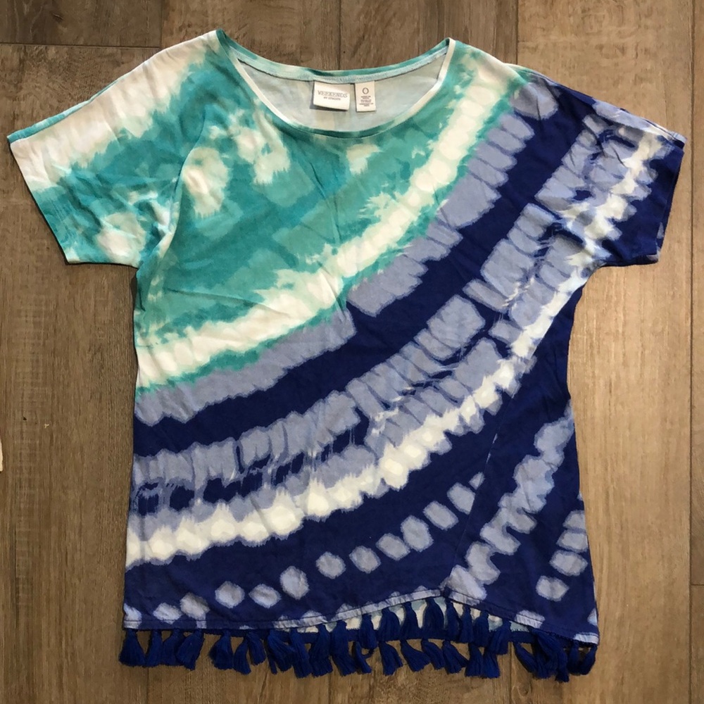 CHICO’S Tie-Dye Blue and White Shirt w/Tassle Hemline